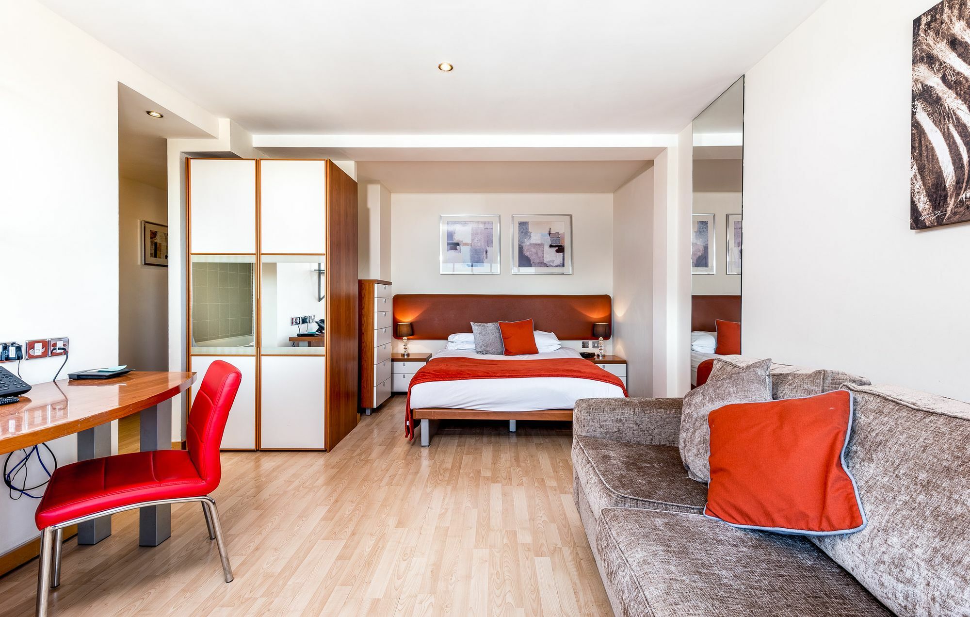 Roland House Aparthotel London Ngoại thất bức ảnh